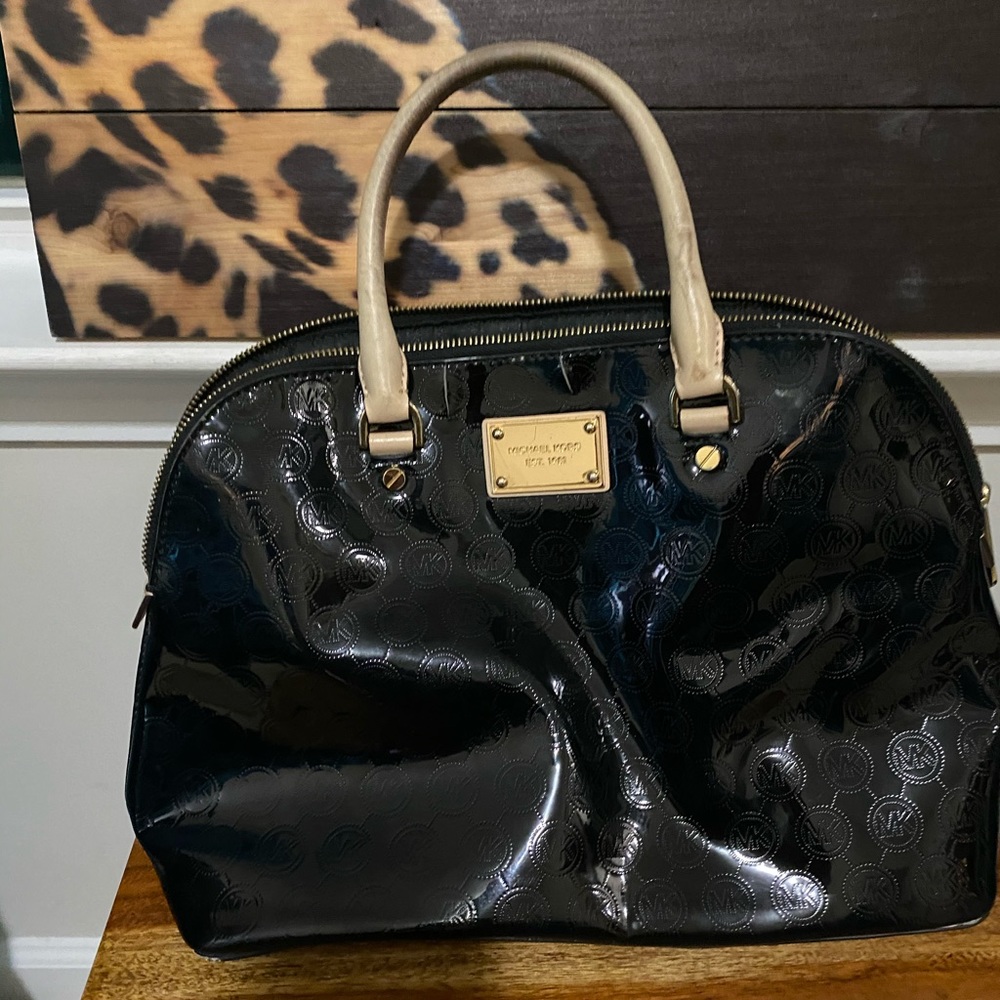 Michel Kors black purse